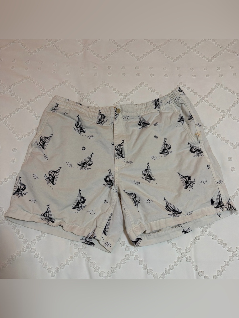 POLO RALPH LAUREN CLASSIC FIT Men’s Large White Sailboat Cotton Shorts STAIN